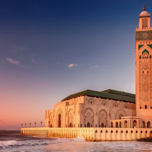 Tour privado de 8 días desde Rabat por Marruecos vía Chefchaouen, Fez y Merzouga